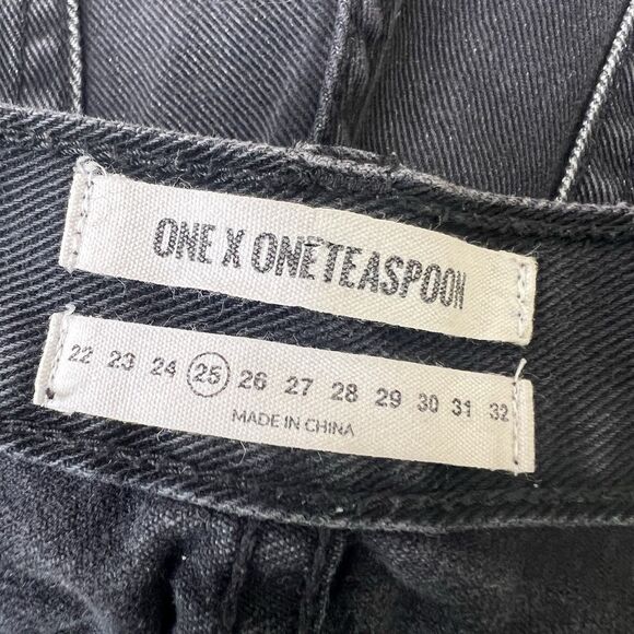 One Teaspoon Womens 25 Faded Black Low Rise Denim Shorts Distressed Grunge 29W - Picture 2 of 9